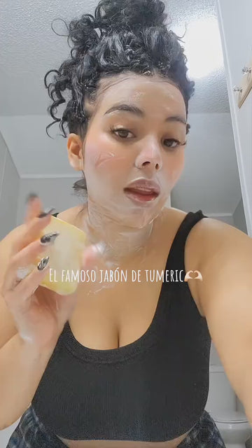 Jabón Cúrcuma + Ácido Kójico para Manchas y Tono Uniforme video thumbnail